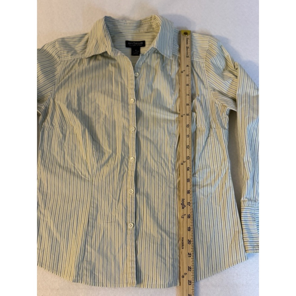 Preppy/ Classic/ Ann Taylor Cotton, Striped Button Up/size Medium - Picture 4 of 7